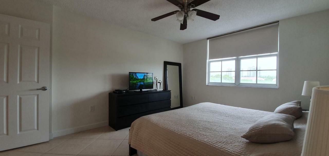 Yacht Club Aventura 2Br + 2Ba Apartment Маями Екстериор снимка