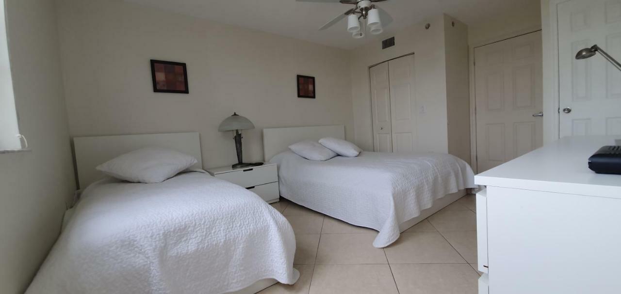 Yacht Club Aventura 2Br + 2Ba Apartment Маями Екстериор снимка