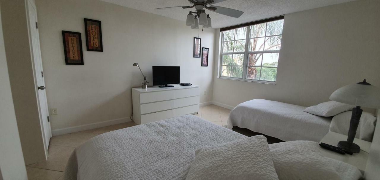 Yacht Club Aventura 2Br + 2Ba Apartment Маями Екстериор снимка