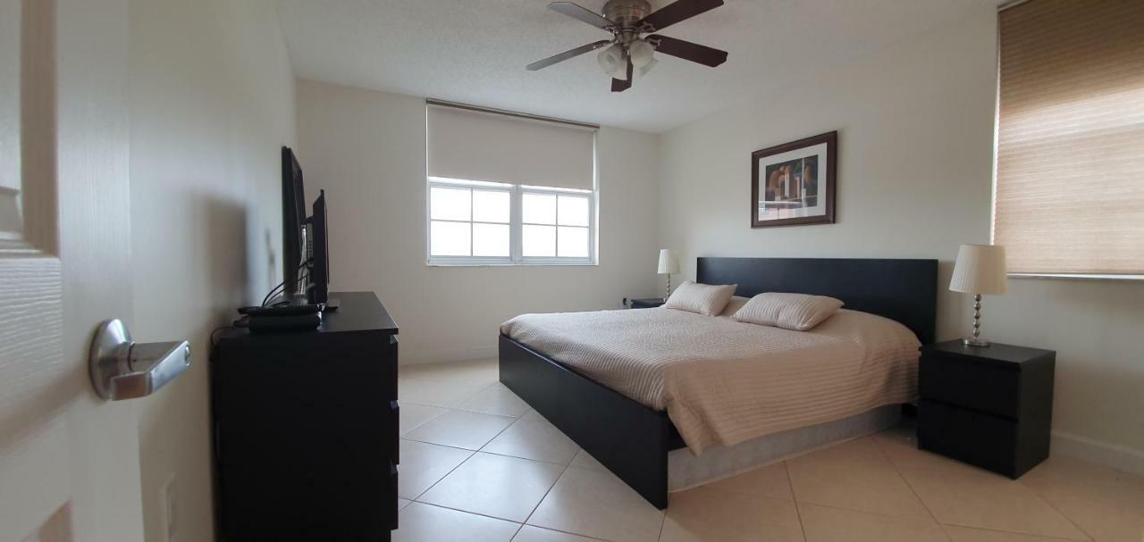 Yacht Club Aventura 2Br + 2Ba Apartment Маями Екстериор снимка
