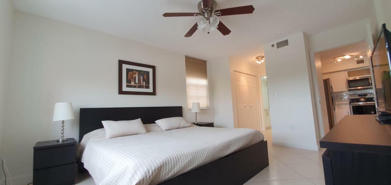 Yacht Club Aventura 2Br + 2Ba Apartment Маями Екстериор снимка